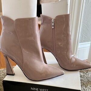 NEW Nine West Women's Glossy Beige Heeled Boots